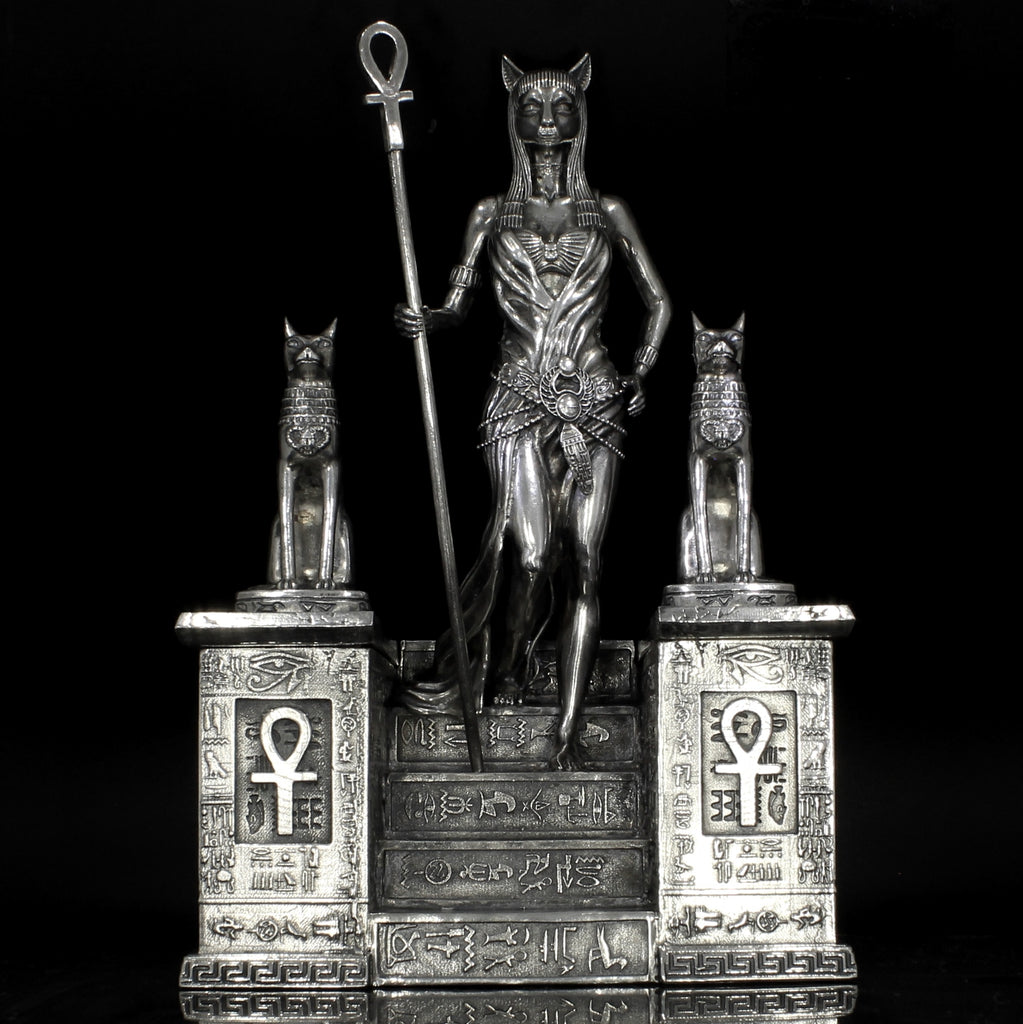 バステト: 古代エジプトの女神 - コレクター向け銀像 – SilverStatues.com